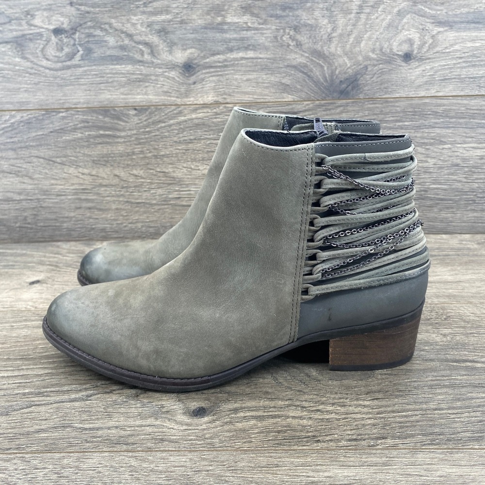 Steve Madden Chilo Olive Gray Leather Ankle Boots Chain‎ Heel Detail Womens 7.5M